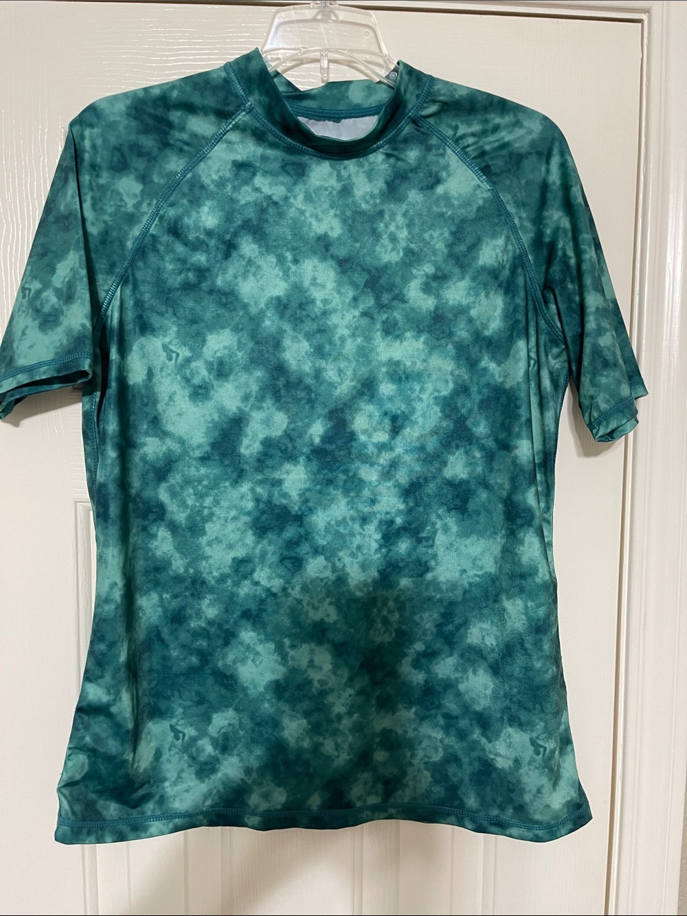 Kanu Surf Teal Green Tie-Dye Short Sleeve Rash Guard